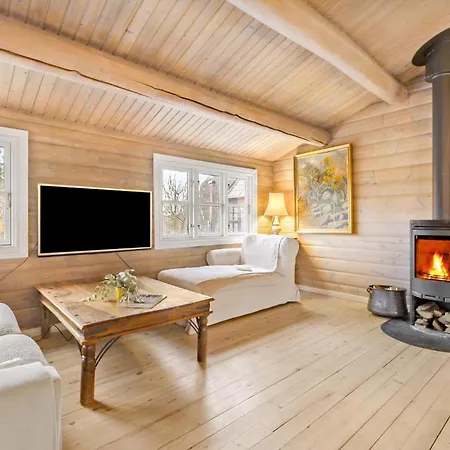 Hébergement de vacances Pet Friendly In With Wifi Tisvildeleje